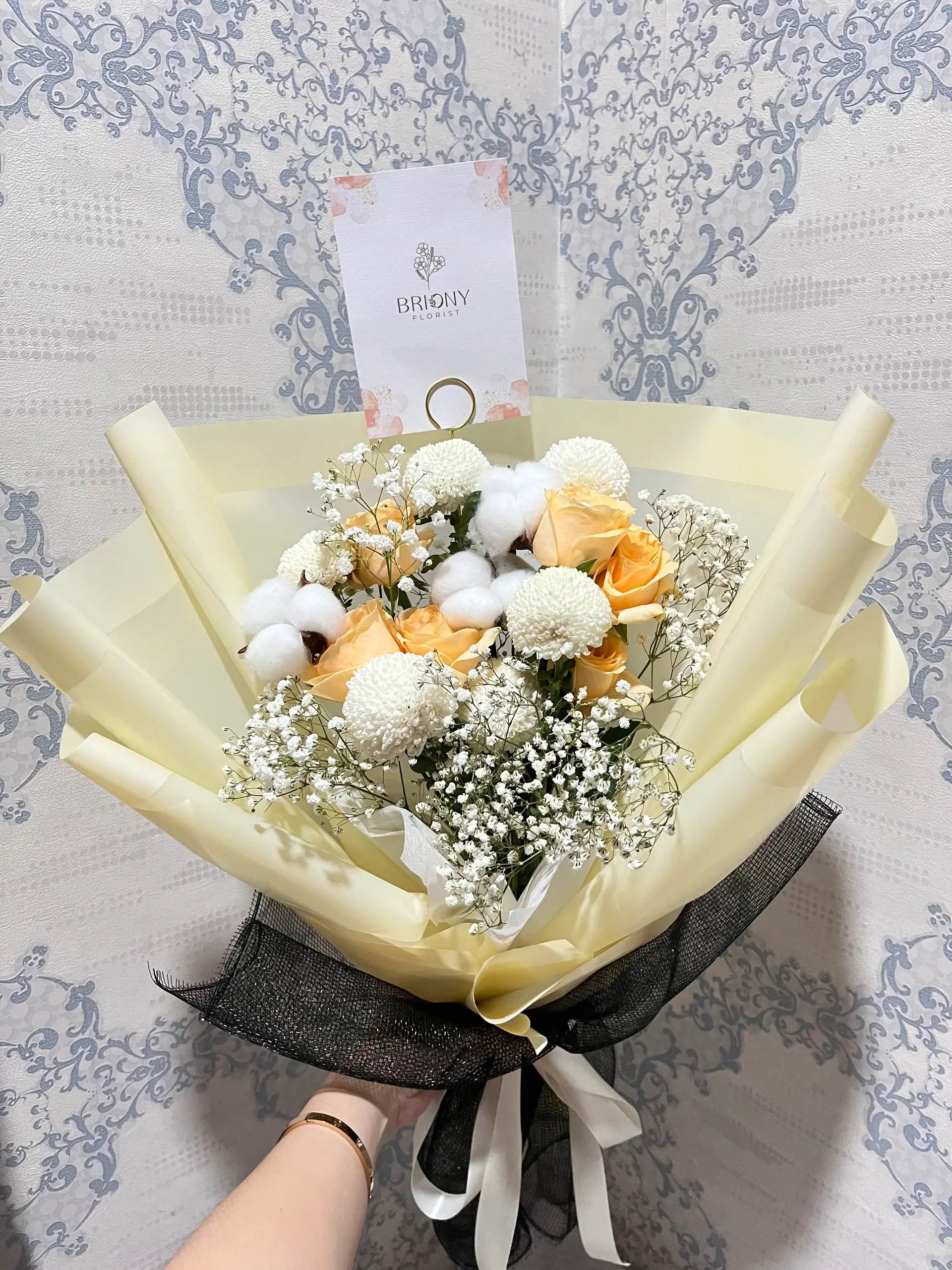 Medium bouquet bunga segar untuk anniversary